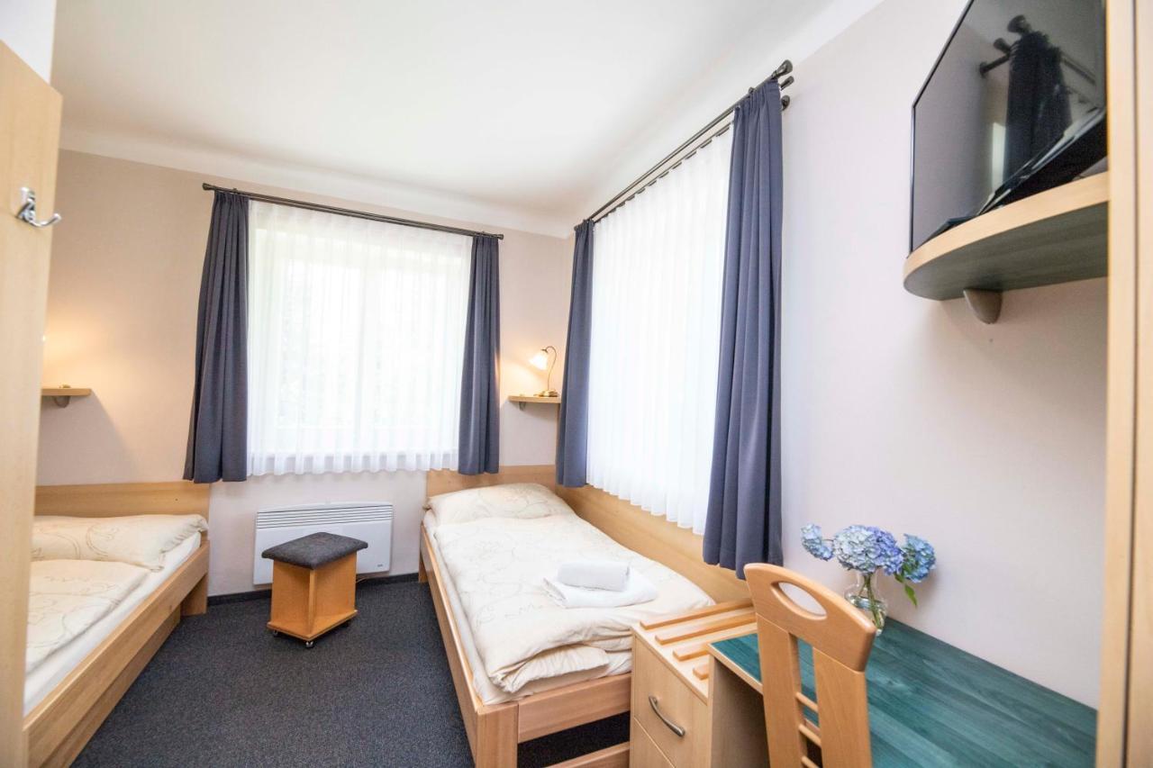 Parkhotel Skalni Mesto Jičín Exteriör bild