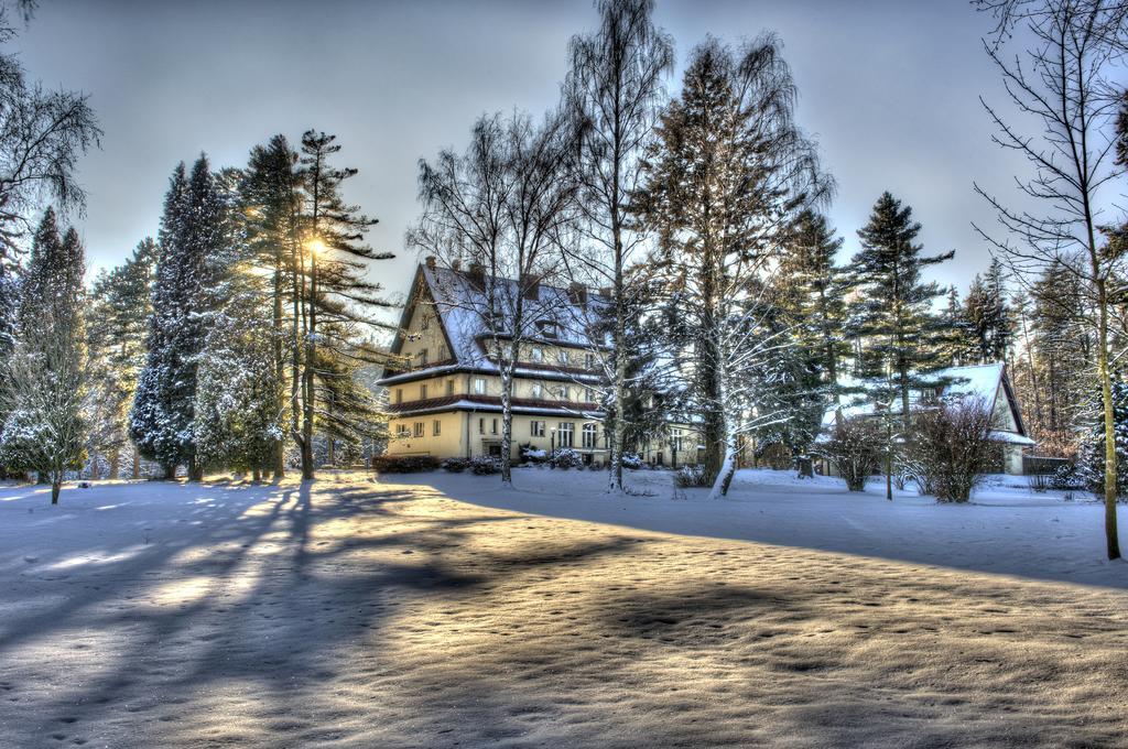 Parkhotel Skalni Mesto Jičín Exteriör bild